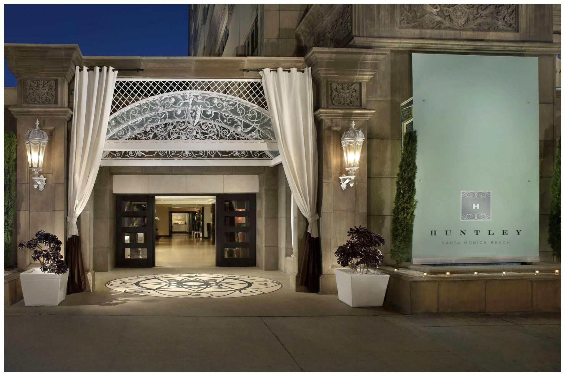 HUNTLEY HOTEL - SANTA MONICAHigh-rise landmark hotel in Santa Monica. Media Systems provided meeting & Conference Room AV Systems as follows:Centralized Media Distribution system controlled by Crestron allowing content from any user laptop to be displayed in any of four meeting or conference rooms.Music from any Smart device, DJ input, any Microphone to be routed to any meeting room or patio.Control system via wall-mounted iPad in any meeting room or from management iPad.Distributed background music in all common areas.Will provide state of the art Audio System for the penthouse restaurant in 2020.